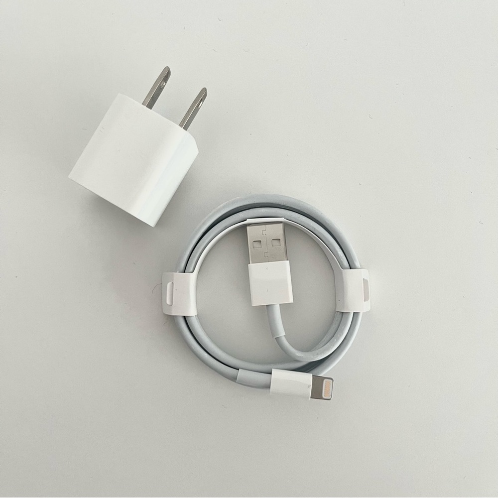 Apple 5W USB Power Adapter and cable